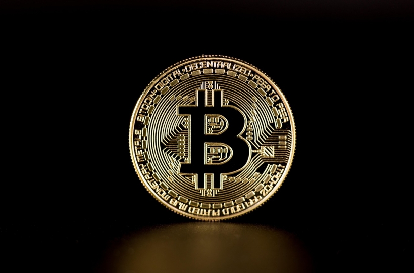 欧交易所App下载苹果版2.0版本:推出零手续费交易与AI智能分析 用户量突破500万
